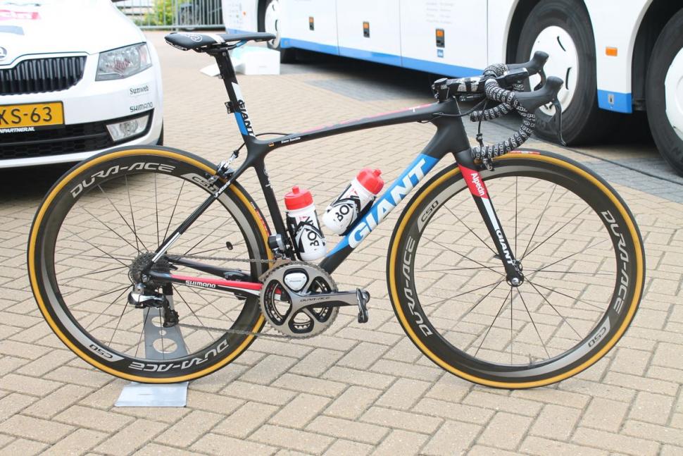 Giant tcr store road bike 2015